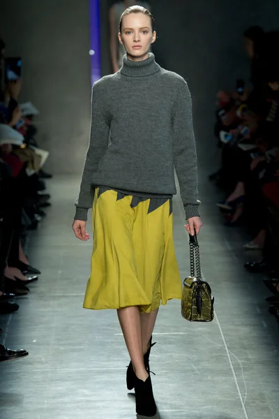Look 11
